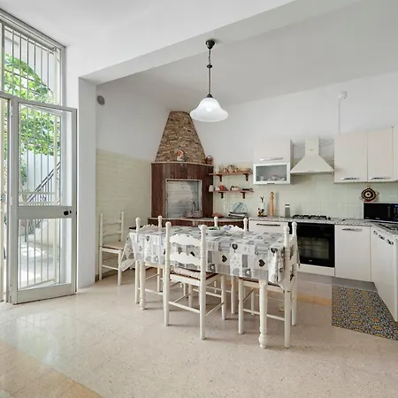 Apartment Salento Short Let Wide And Bright Copertino