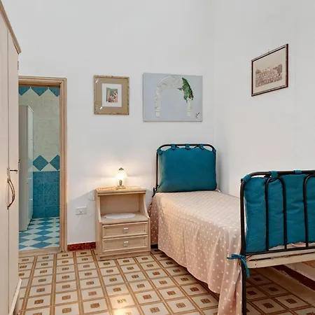 Salento Short Let Wide And Bright Apartment *