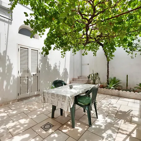 Salento Short Let Wide And Bright Apartmán